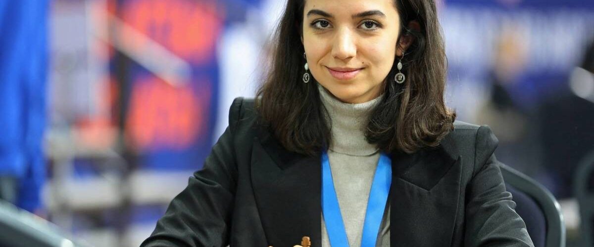 سارا سادات خادم‌الشریعه